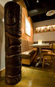 Couples can enjoy late night drinks at Hula’s Modern Tiki in nearby Phoenix. 