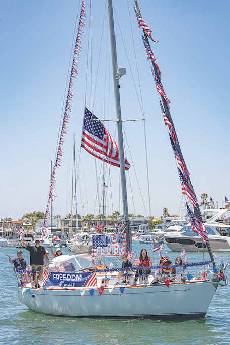 1E4A6236 copy Old Glory Boat Parade_Mike Berdine