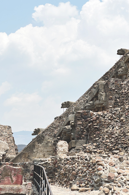 Teotihuacan pyramids and archaeology site_Sharon Stello