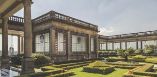 Chapultepec Castle_Leonardo Em/Shutterstock.com